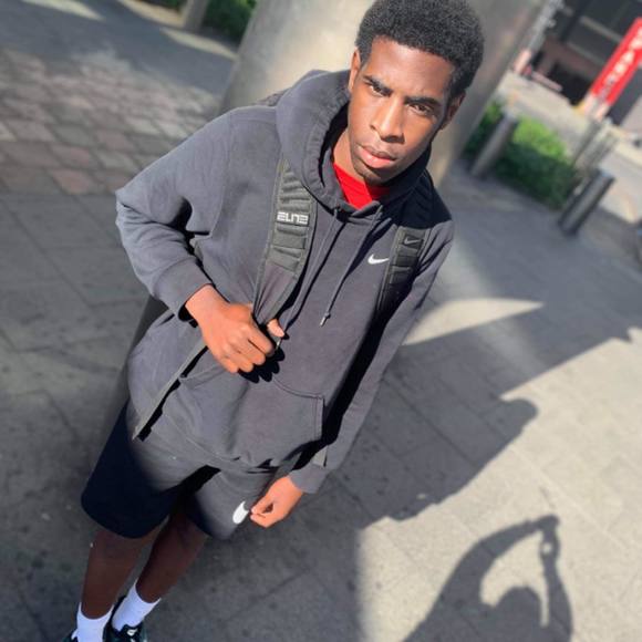 Meet your Posher, Malik - Picture 1 of 1